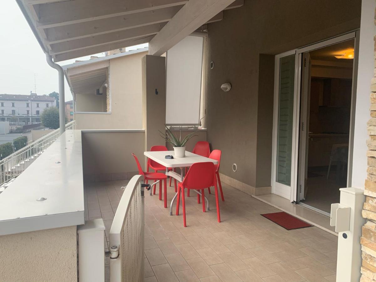 Le Noir Appartment Peschiera del Garda Exterior foto