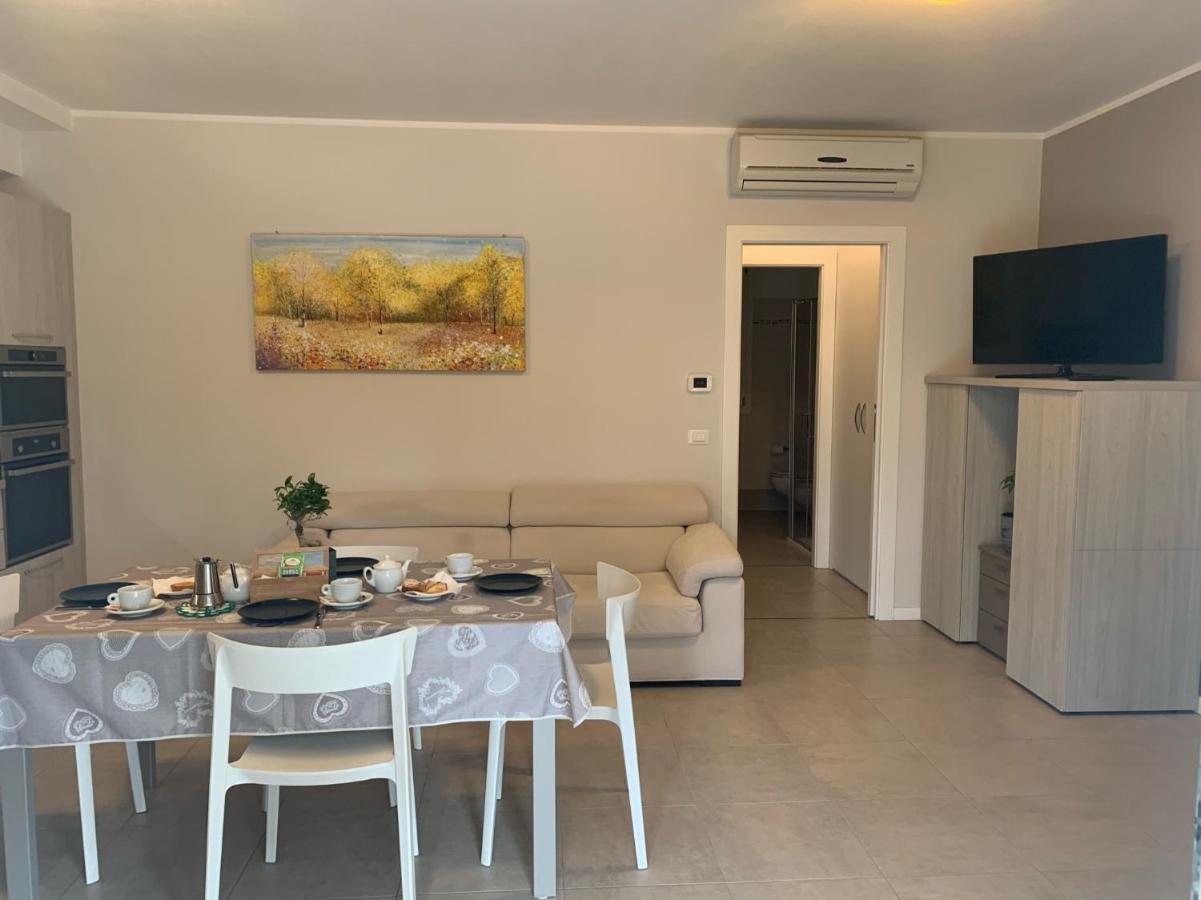 Le Noir Appartment Peschiera del Garda Exterior foto
