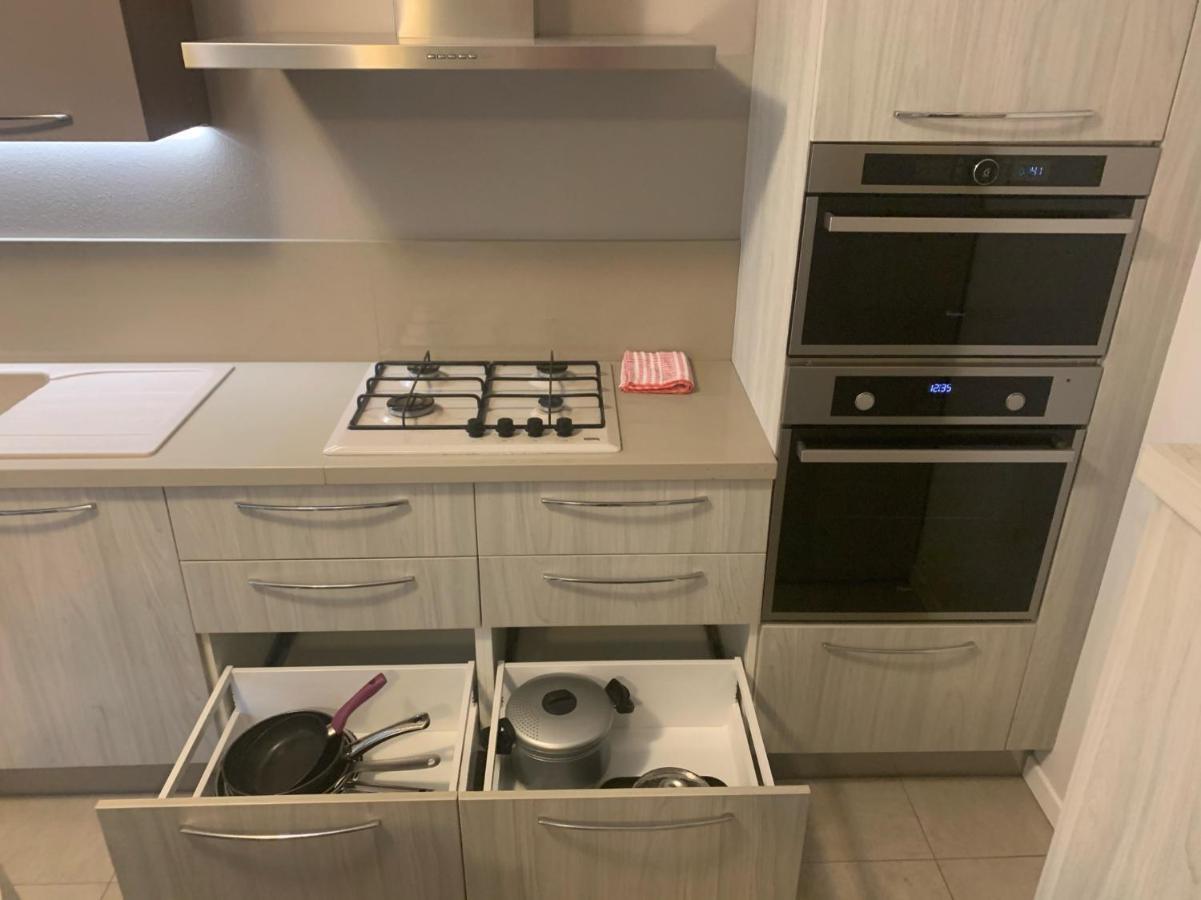 Le Noir Appartment Peschiera del Garda Exterior foto