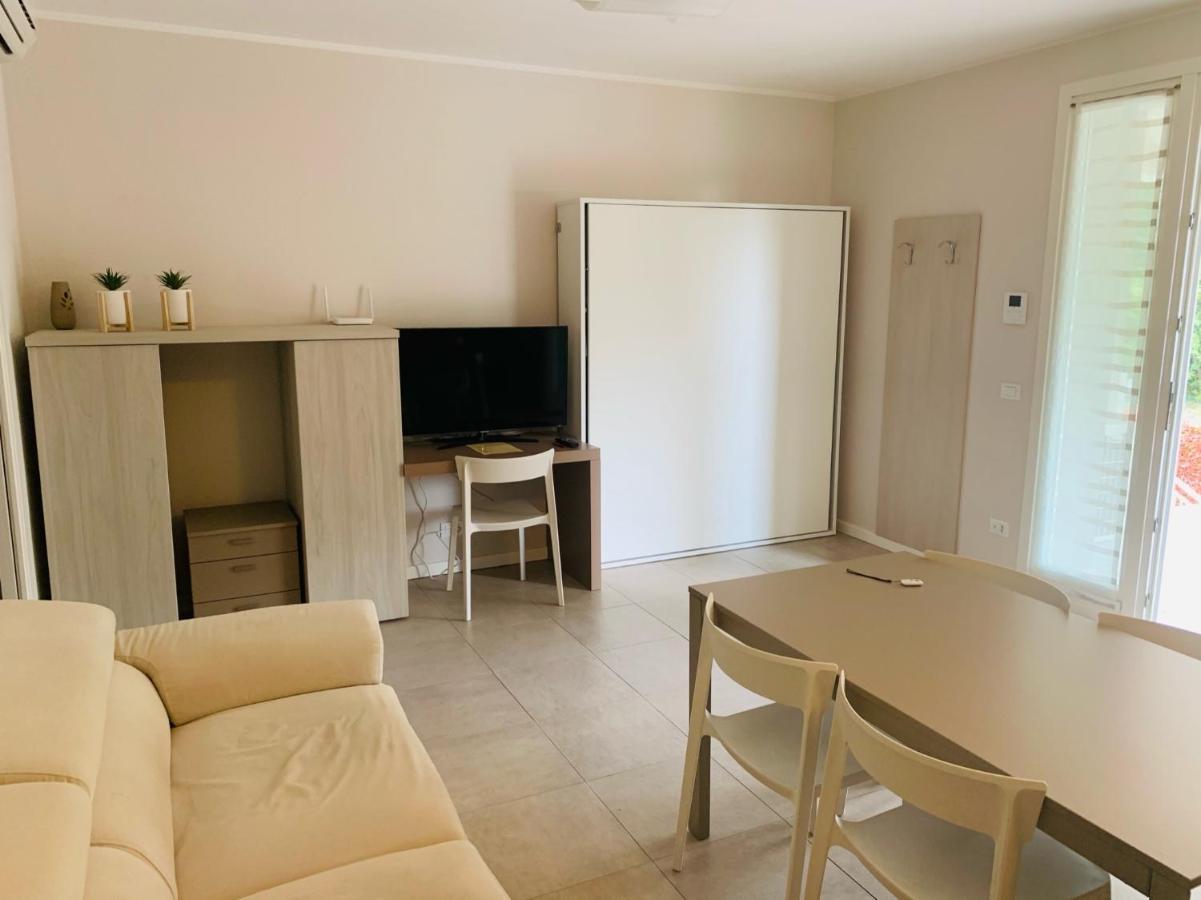Le Noir Appartment Peschiera del Garda Exterior foto